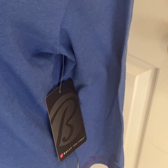 BALLY TOTAL FITNESS DRY-WIK PERFORMANCE TEE SIZE LARGE NWOT - Picture 2 of 7